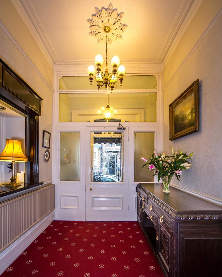 Alhambra Court Hotel Йорк Екстериор снимка
